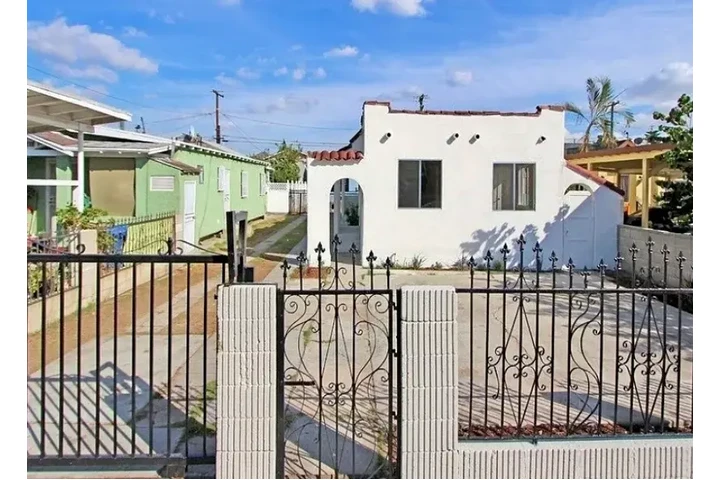 $895 : HOUSE RENT IN Los Angeles, CA image 1