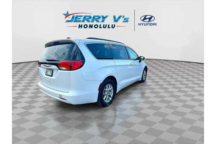 $23995 : Chrysler Voyager 2021 LXi 4d image 8