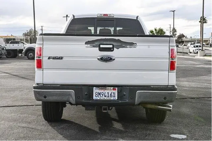 Ford F-150 2012 4x2 XLT 4dr image 7