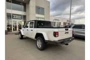 $31999 : Jeep Gladiator 2022 4x4 Alti thumbnail