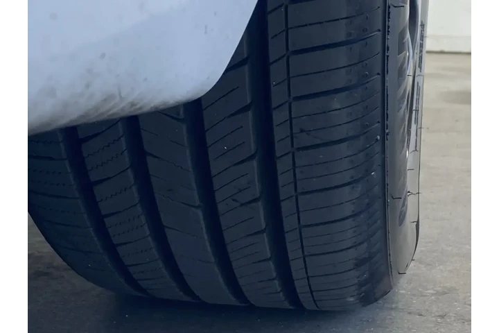 $18991 : Chrysler 300 2019 AWD S 4dr image 6