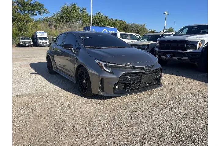 $37559 : Toyota GR Corolla 2024 AWD P image 2