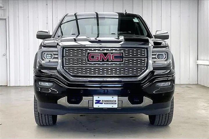 $28490 : GMC Sierra 1500 2017 4x4 Den image 3