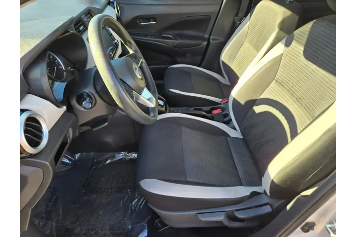$10676 : Nissan Versa 2021 SV 4dr Sed image 10