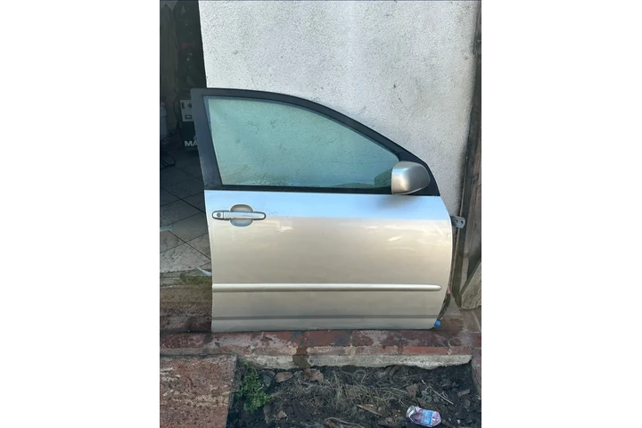$500 : Corolla2003-2008 image 1