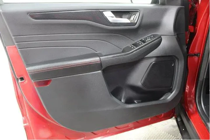 $28995 : Ford Escape 2024 AWD ST-Line image 6