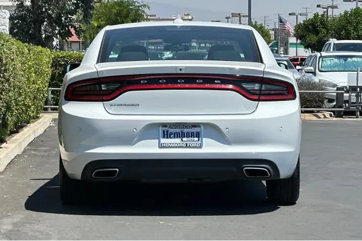 $19955 : Dodge Charger 2023 SXT 4dr S image 5