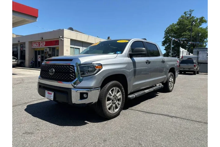 $28499 : 2018 Tundra SR5 image 4