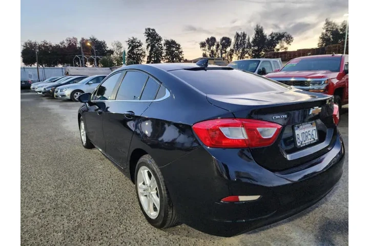 $8999 : 2017 Cruze LT Auto image 9