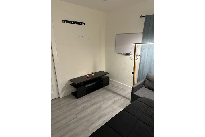 $1000 : Se Renta Habitación Privada image 5