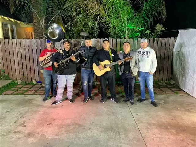 Grupo Con Tuba ( Clave 109 ) image 6