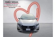 $18232 : Nissan Versa 2025 SV 4dr Sed thumbnail