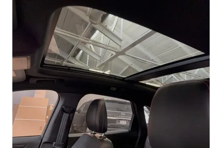 $27964 : Ford Escape 2023 AWD ST-Line image 10