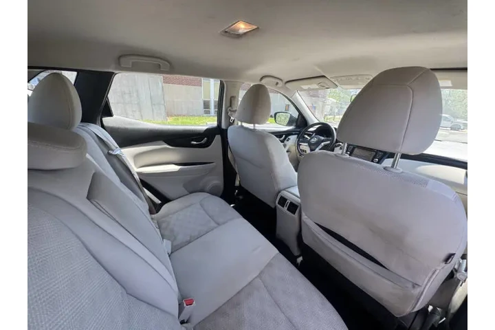 $7999 : 2017 Rogue Sport SV image 10
