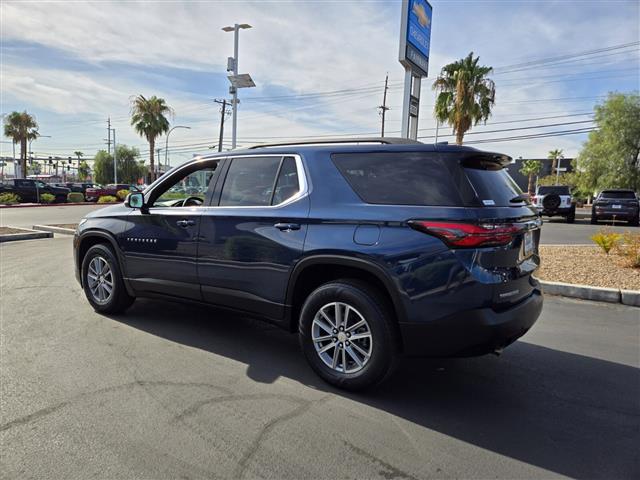 $27635 : Pre-Owned 2023 Traverse LT Cl image 4