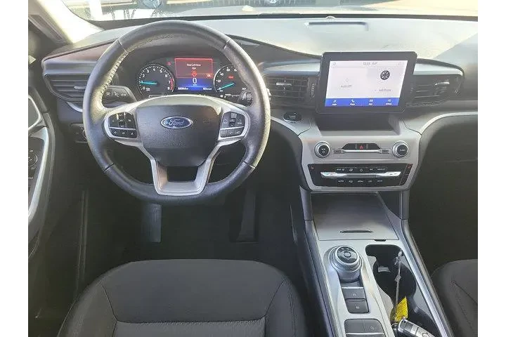 $26400 : Ford Explorer 2022 XLT 4dr S image 4