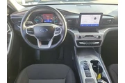 $26400 : Ford Explorer 2022 XLT 4dr S thumbnail