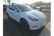 $27990 : Tesla Model Y 2023 AWD 4dr C thumbnail