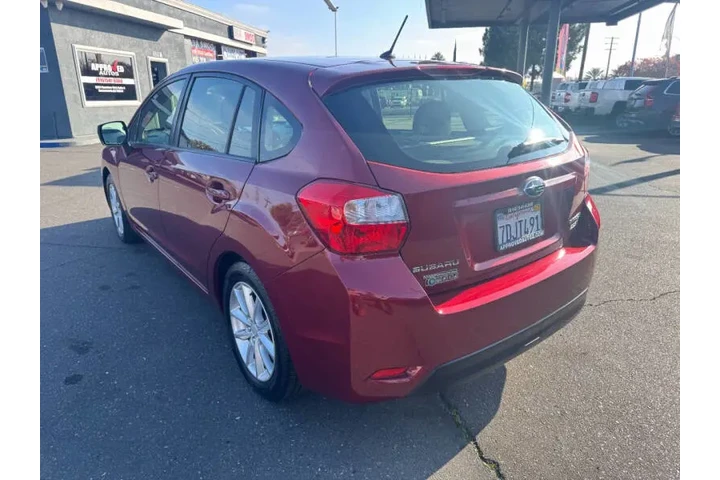 $12998 : 2013 Impreza 2.0i Premium image 6