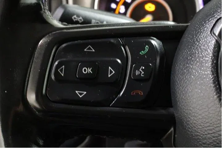 $32998 : Jeep Wrangler Unlimited 2022 image 9