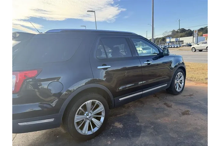 $17951 : Ford Explorer 2019 Limited 4 image 6