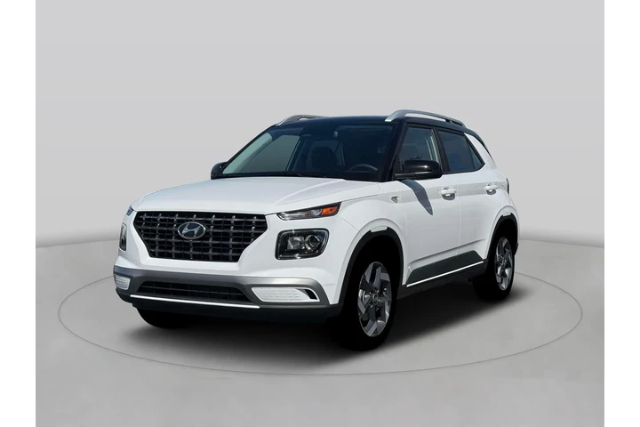 $22920 : Hyundai VENUE 2026 SEL 4dr C image 1