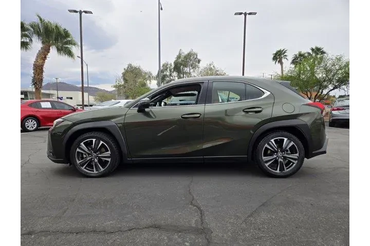 $23991 : Lexus UX 200 2019 4dr Crosso image 3