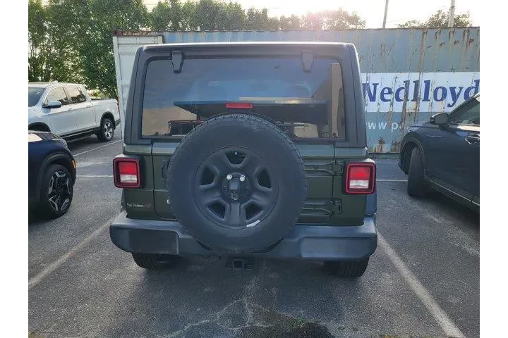 $23471 : Jeep Wrangler 2020 4x4 Sport image 5