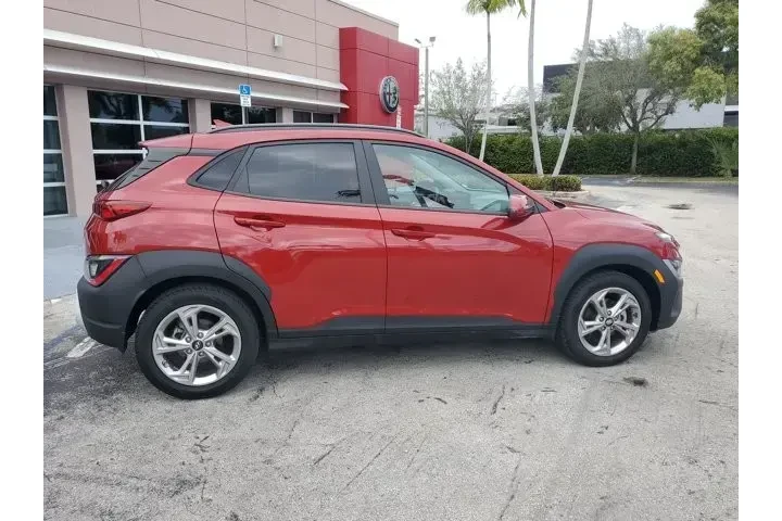 $17880 : Hyundai KONA 2023 SEL 4dr Cr image 8