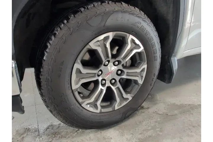 $36999 : GMC Sierra 1500 2023 4x4 SLE image 10