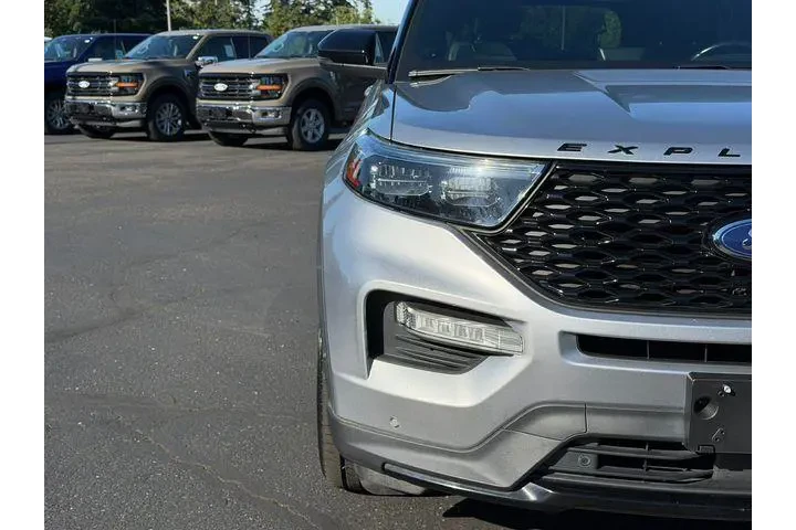 $31677 : Ford Explorer 2020 AWD ST 4d image 5