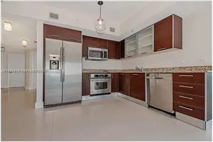 $4500 : Rental property with 2 bedro image 5