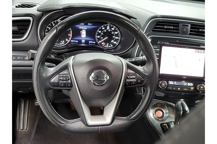 $21998 : Nissan Maxima 2021 3.5 SV 4d image 10