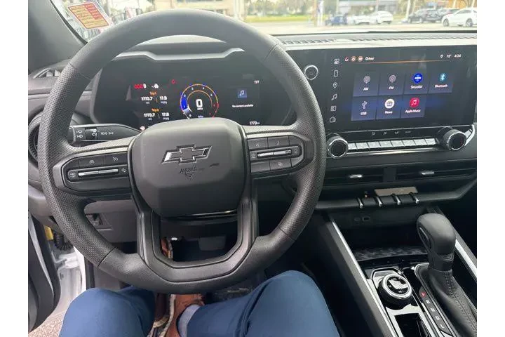 $39991 : Chevrolet Colorado 2026 4x4 image 10