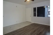 $825 : Family Homes available thumbnail