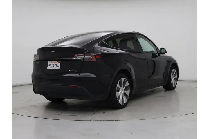 $34998 : Tesla Model Y 2024 AWD Long image 8