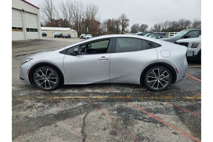 $27500 : Toyota Prius 2023 Limited 4d image 8