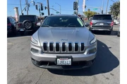 $7998 : 2015 Cherokee Latitude thumbnail