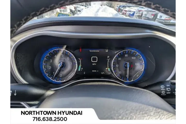 $28554 : Chrysler Pacifica 2024 Touri image 8