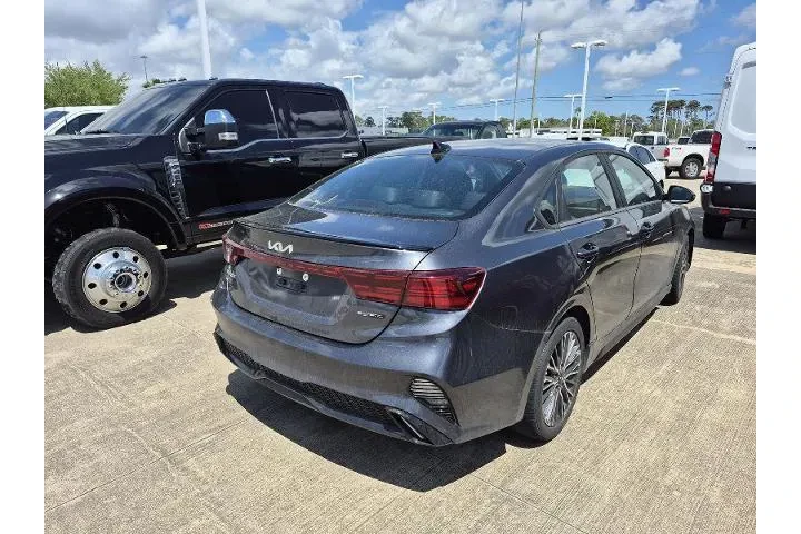 $21981 : Kia Forte 2024 GT-Line 4dr S image 3