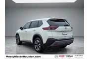 $19995 : Nissan Rogue 2023 SV 4dr Cro thumbnail