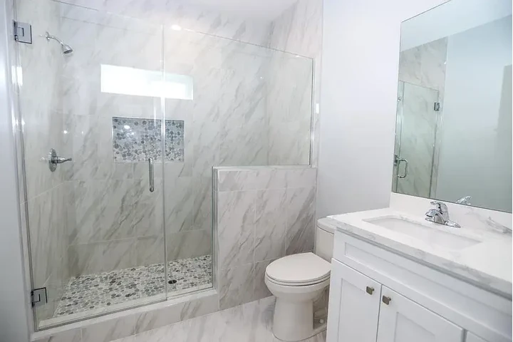 $1900 : 2 bedroom Apartment in Lynwood image 9
