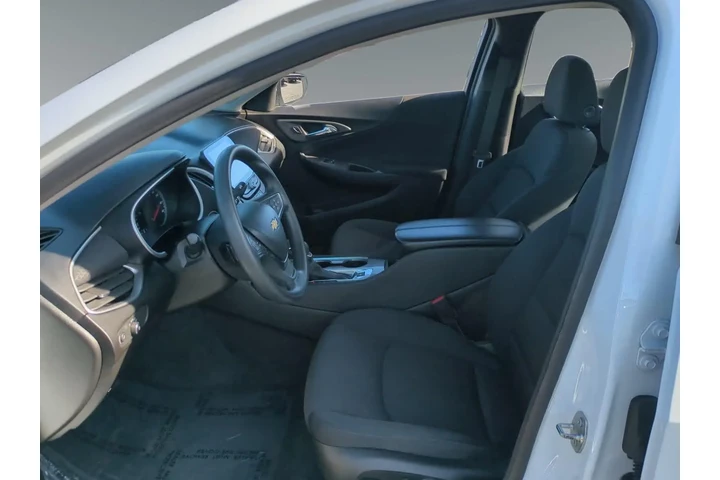 $19950 : Chevrolet Malibu 2024 LT 4dr image 9