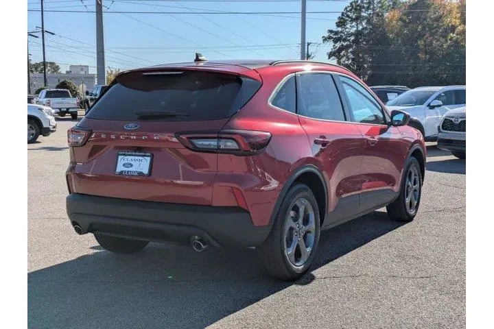 $32495 : Ford Escape 2026 ST-Line 4dr image 5