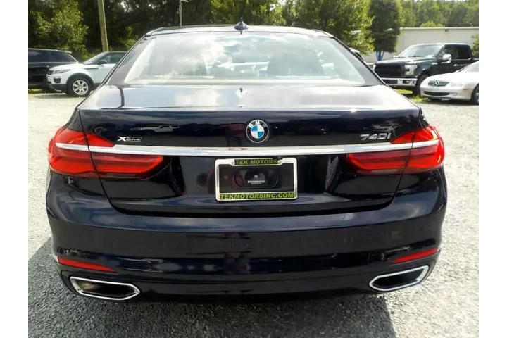 $21956 : 2019 7-Series 740i xDrive image 4