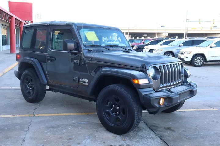$21988 : 2019 Wrangler Sport 4x4 image 4