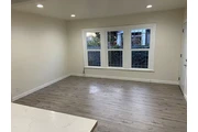 $1350 : Habitación completa en alquile thumbnail