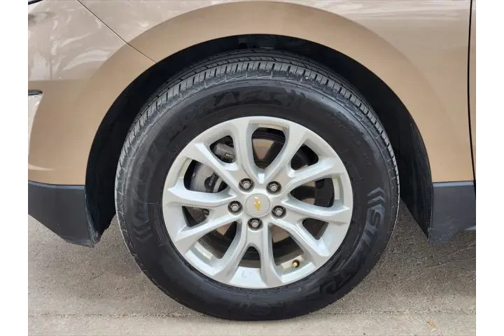 $13300 : Chevrolet Equinox 2018 LS 4d image 10