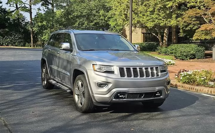 $6800 : 2015 Grand Cherokee OVERLAND 4 image 2