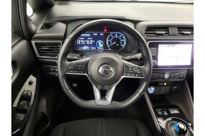 $13998 : Nissan LEAF 2020 SV 4dr Hatc image 10